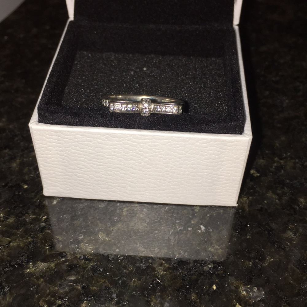 Pandora Bow Ring
